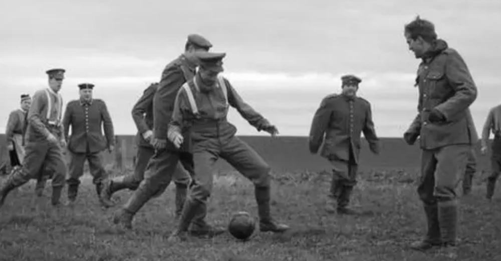 Elf History - The Christmas Truce of 1914